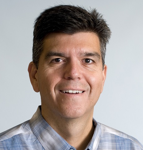 Headshot of Carlos Camargo