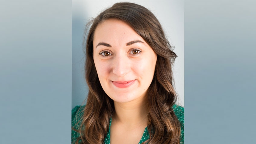 Headshot of Christina Pearce